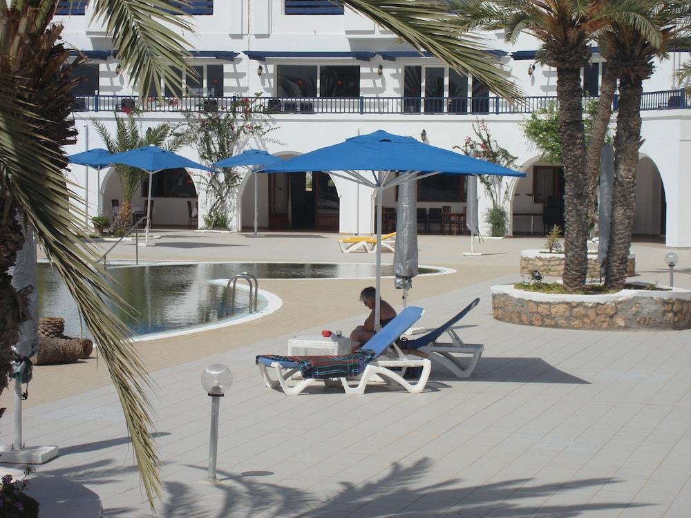 Le Grand Hotels Des Thermes Mezraia Exterior foto